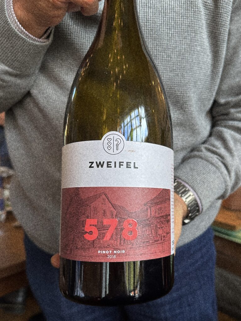 Rotwein_578_Zweifel_Magnum