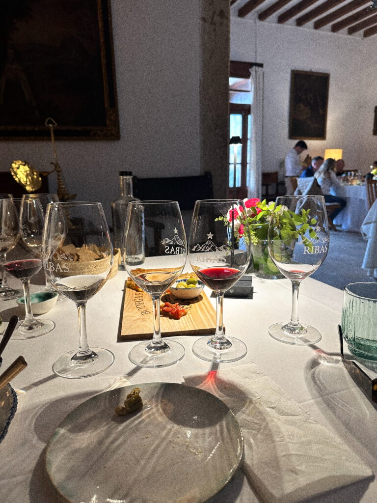 Weingut-BodegaRibas_Tasting-Rot