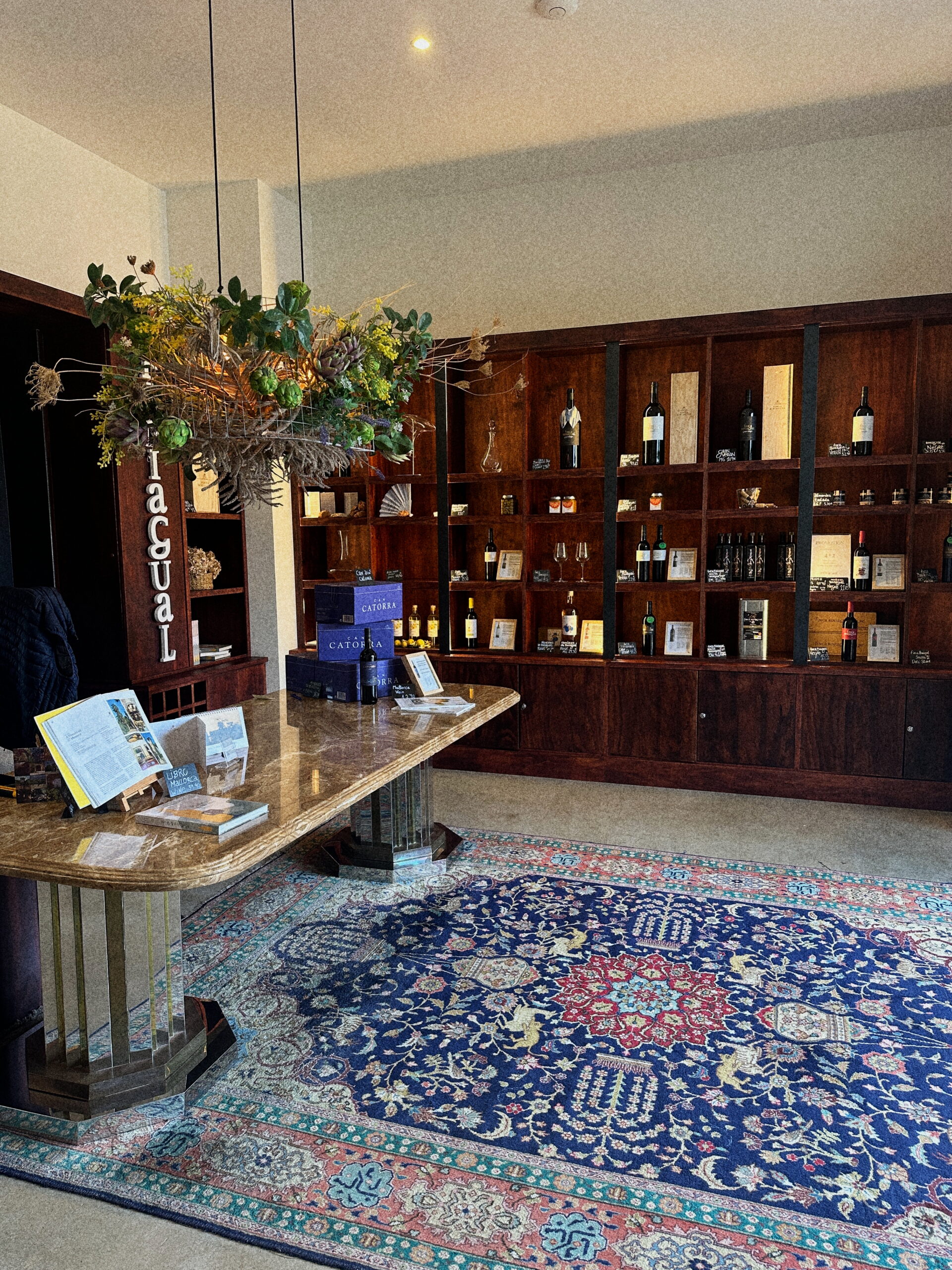 Finca-Biniagual_Shop